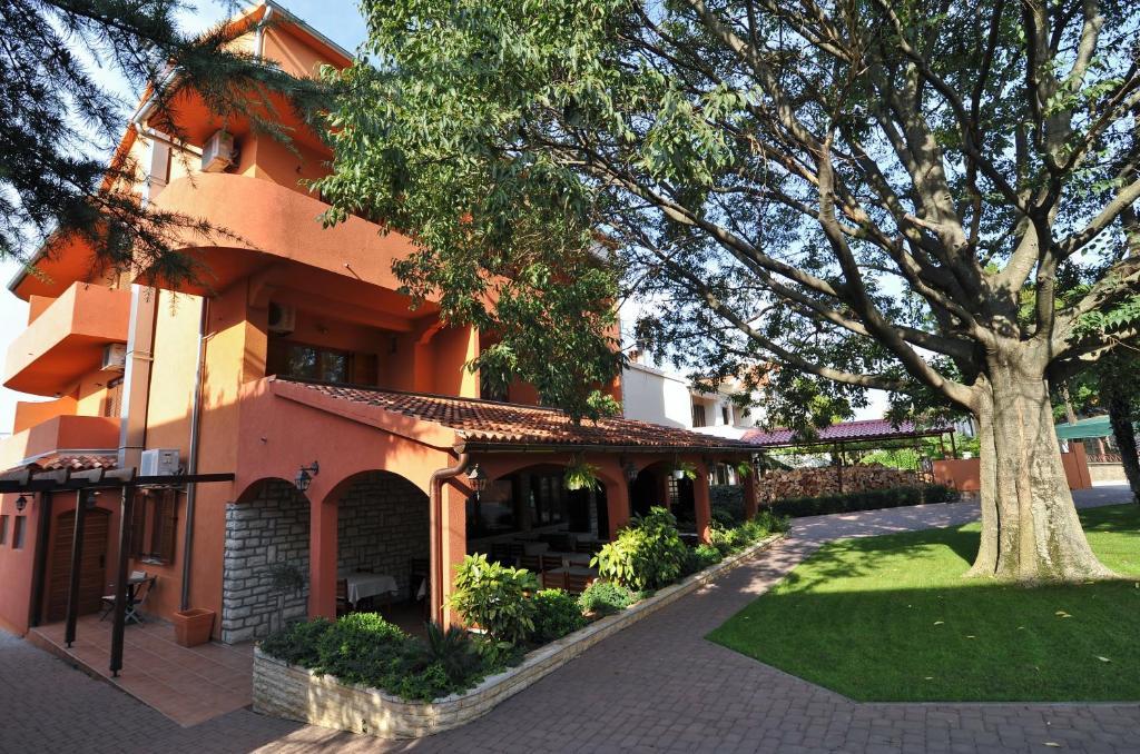 Villa Maimare Biograd Na Moru Exterior foto
